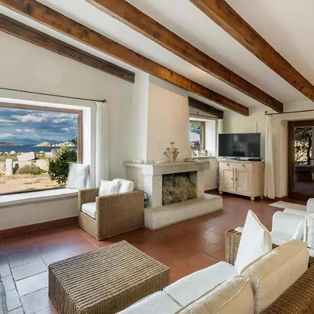 Itaca - Cala Francese Villa La Maddalena (Sassari)